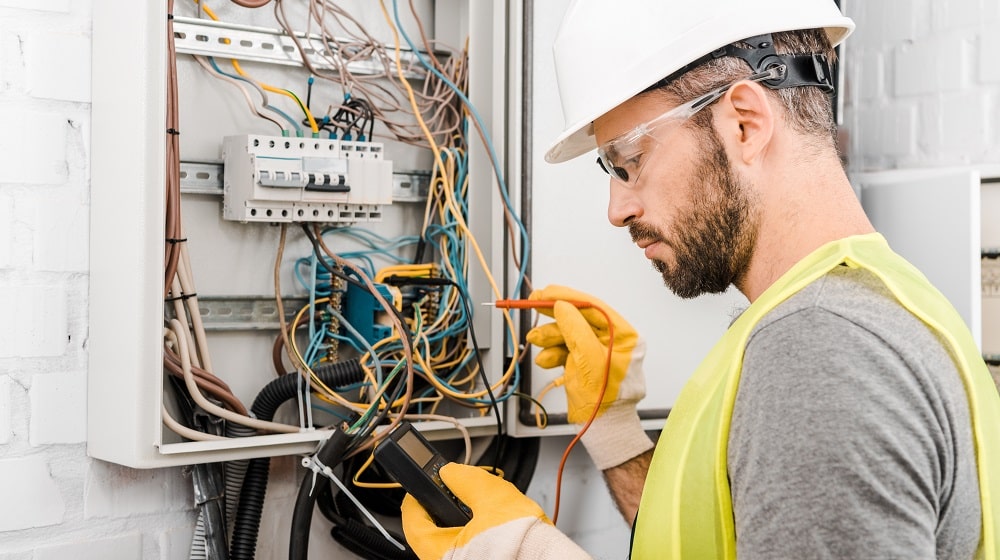 Como fazer manutenção elétrica preventiva