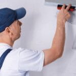 Como passar massa corrida na parede