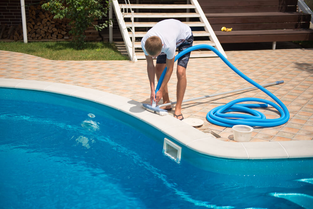 Por que é importar limpar a piscina