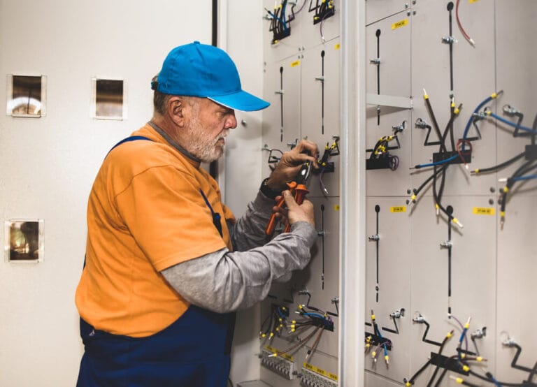 13 ferramentas para eletricistas: tipos e aplicações