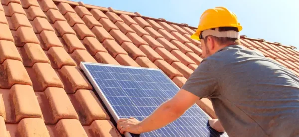 Telha ecológica: o que é, benefícios e aplicações para construções sustentáveis