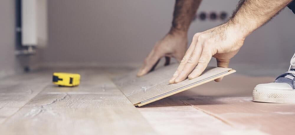 Piso sobre piso: o que é, como colocar e principais vantagens