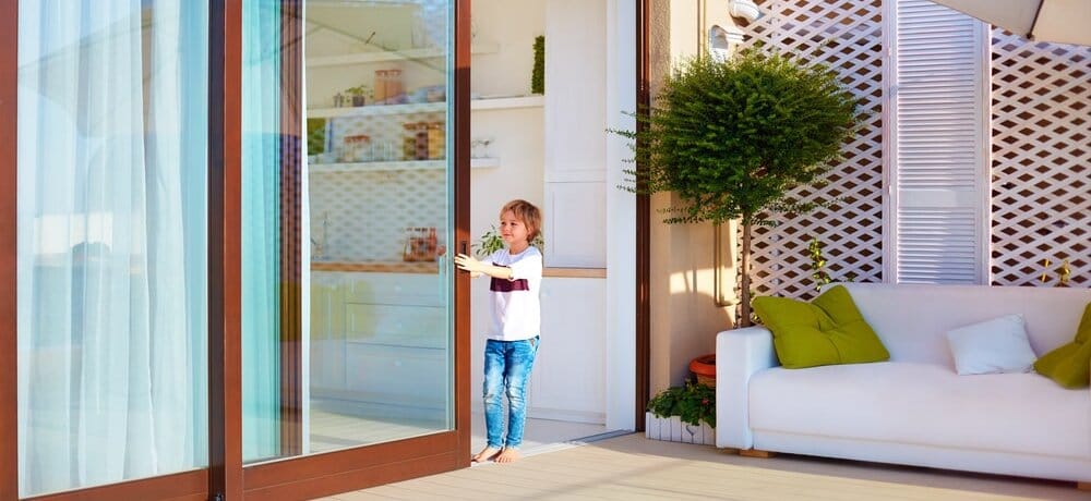 Porta de correr: principais tipos e como escolher