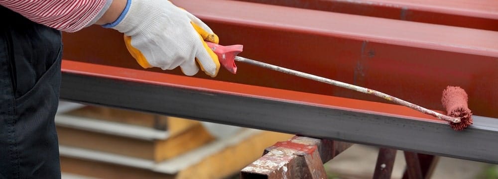 O que é zarcão, para que serve e como usar na proteção contra ferrugem